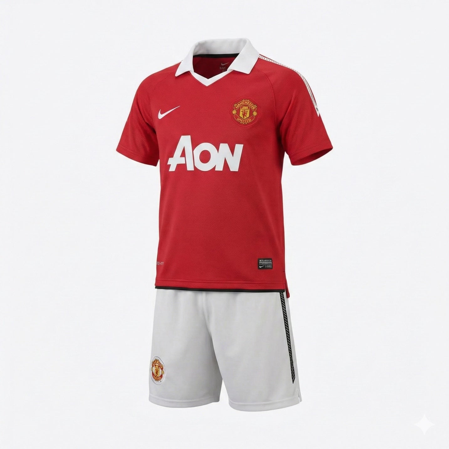 Manchester United Home 2010/2011 Kids Kit (New) - Size 22