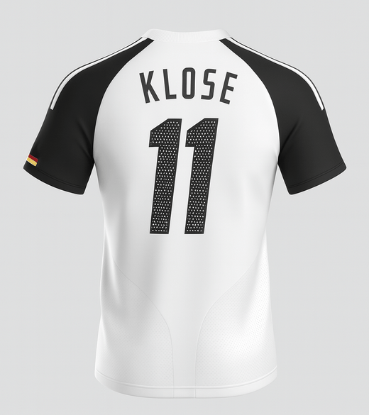 2004 Germany Home Klose #11 (Feels Like New) - Size M