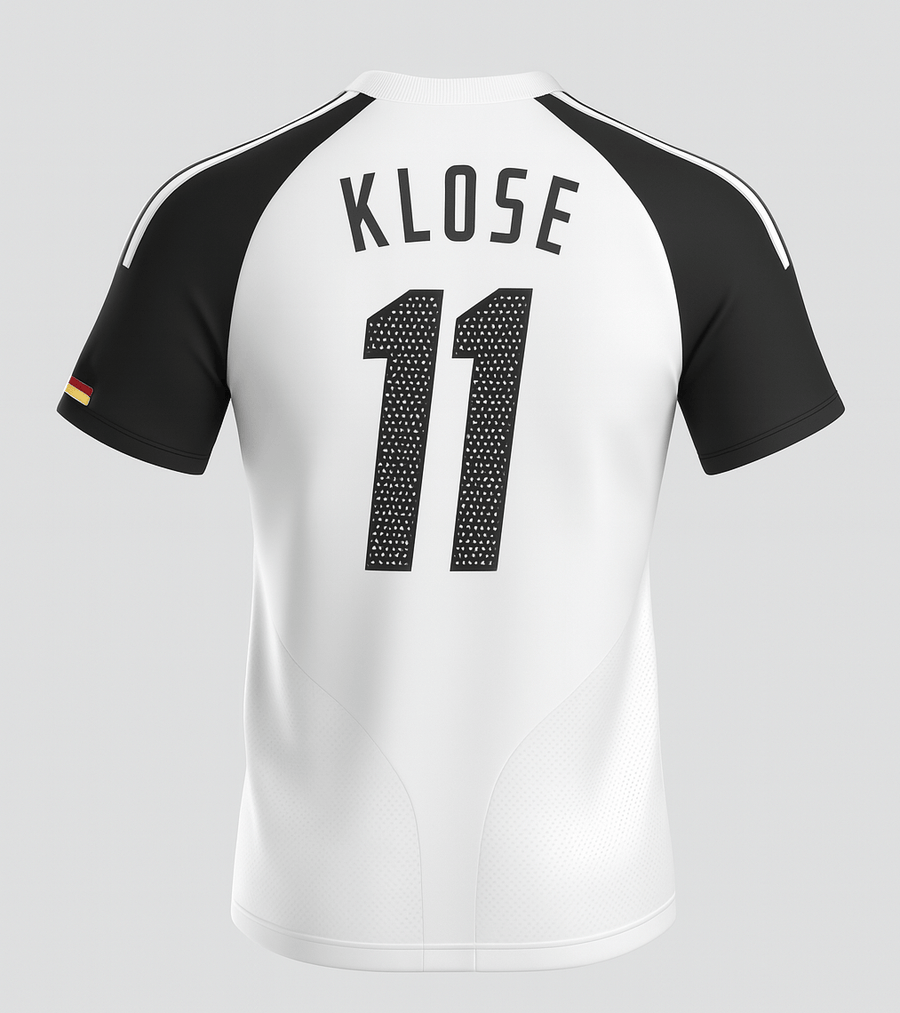 2004 Germany Home Klose #11 (Feels Like New) - Size M