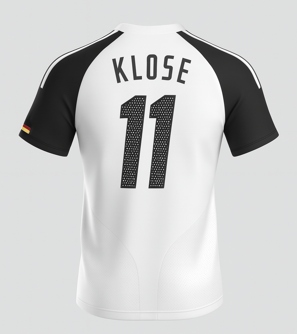 2004 Germany Home Klose #11 (Feels Like New) - Size S