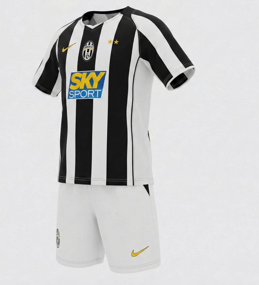 Juventus Home 2004/2005 Kids Kit (Feels Like New) - Size 28