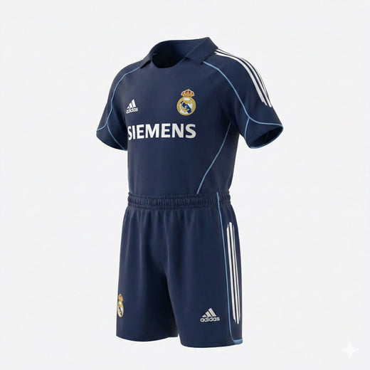 Real Madrid Away 2005/2006 Kids Kit (Feels Like New) - Size 22